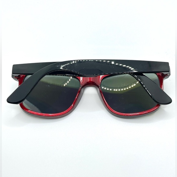 Foster Grant Black & Red Sunglasses W/ Reflective Lenses - Picture 2 of 6